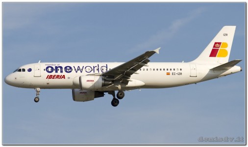 Oneworld (Iberia) Airbus A320-214 EC-IZR (cn 2242) 