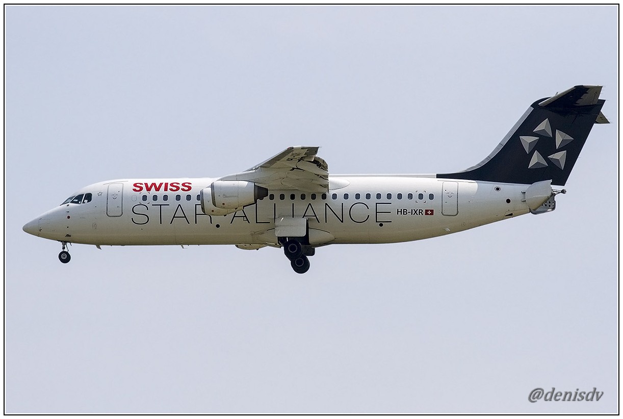 Swiss International Air Lines BAE Systems Avro 146-RJ100 HB-IXR (cn E3281)